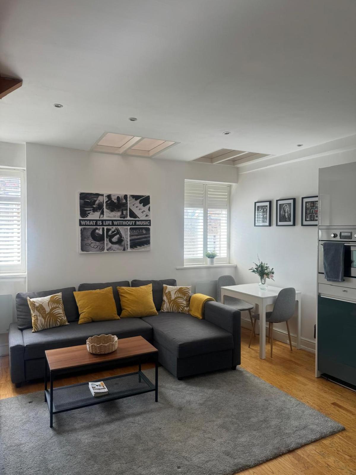 Tanya'S Flat-Lovely 1 Bed In The Heart Of Central Londra Esterno foto